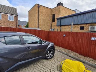 Spacious 3-Bed House - Sleeps 8 Garden & Parking - Peterborough - 3