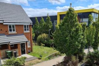 Spacious 3-Bed House - Sleeps 8 Garden & Parking - Peterborough - 9