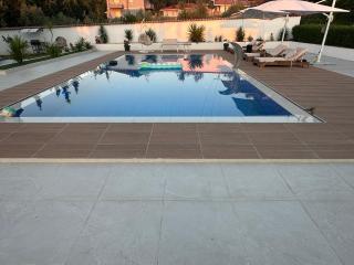 Vini Luxury Villa - Tirana - 5