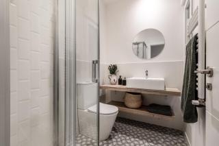 Baza - 3 bedrooms and office in Trafalgar - 2