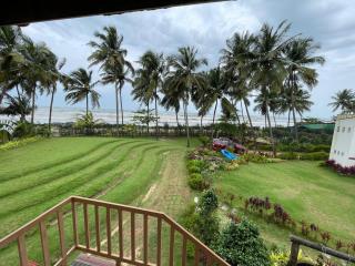 Cheshire Village - Beach Resort - 5