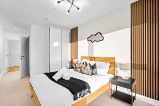 Luxury 2 Bed Apartment - Balcony - Fast Wi-fi - Netflix - Parking 410C - 9