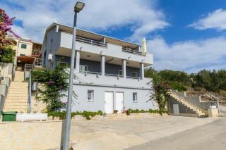 Apartmani Nela - Trogir - 0