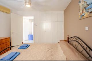 Beautiful Regina gardens - 9