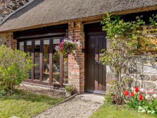 3 Bed in Coombe Keynes DC029 - 9