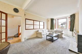 Your perfect home away from home - Brent - 7