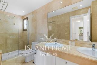 Family Home in Luxury Complex in La Caleta MG5 - 4