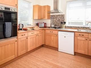 3 Bed in Totland Bay IC110 - 9