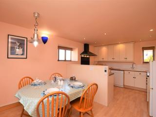 2 Bed in Godshill IC129 - Godshill - 3