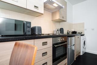 Trafford Stays - Manchester - 8
