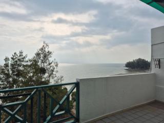 13pax BAYU EXECUTIVE SUITE 3R2B, SEASIDE, ROOFTOP BBQ, WATERSPORT, Pool, Wifi, 50"TV - 1