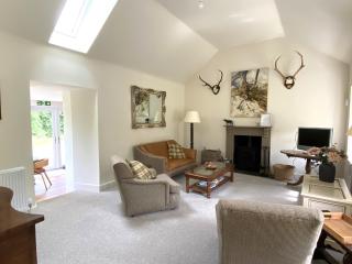 Riverside Cottage, Bridge of Balgie, Glenlyon, Perthshire - - 8