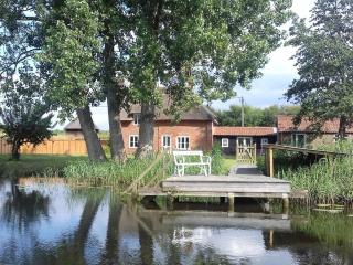6 Bed in Wroxham 72652 - Hoveton - 0