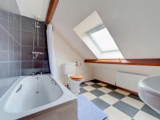 2 Bed in Godshill IC078 - Godshill - 1