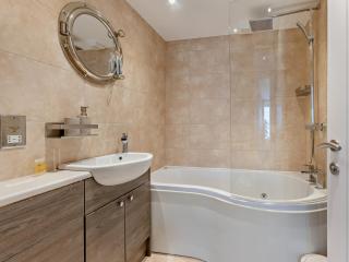 2 Bed in Westward Ho 65074 - Northam - 3