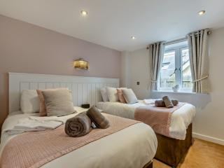 2 Bed in Westward Ho 65074 - Northam - 2