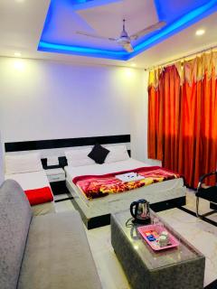 Hotel Shree Hanumaan G Near Shree Ram Janam bhoomi &Temple - RamKot Fort - Restaurant & Free Public Parking - Fully Air Conditioning Rooms - Best Hotel - Ayodhya - 7