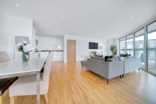Spacious 2-Bed 2-Bath Apartment with River Views - Greenwich London Ideal for Business Leisure & Long Stays - Londra - 4