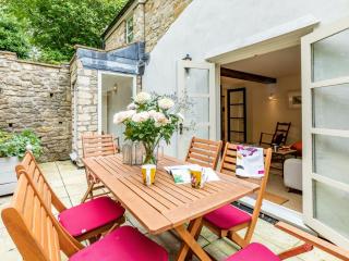 3 Bed in Bath SKN21 - Wellow - 4