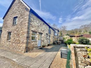 4 Bed in Abergavenny 90003 - Gilwern - 8
