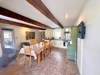4 Bed in Abergavenny 90003 - Gilwern - 5