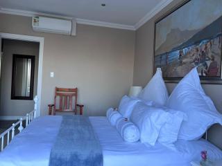 Seaview Manor Exquisite Bed & Breakfast - Durban - 3
