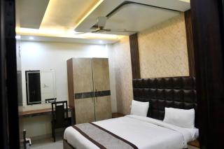 Namann Hotel & Banquet - Kānpur - 3