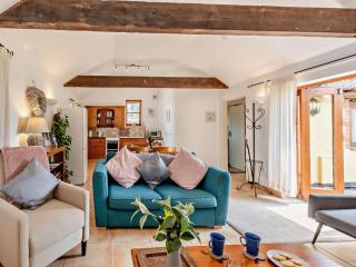 1 Bed in Tiverton 53102 - Sampford Peverell - 2