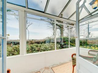3 Bed in Borthwood IC015 - Newchurch - 1