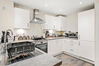Beautiful 4 Bed in Leicester - Garden - Parking - Leicester - 2