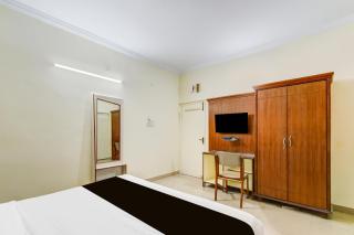 Collection O Sharath City Mall Formerly Delight Inn Gachibowli - Hyderabad - 9