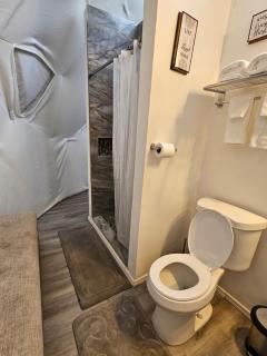 The Glamp Inn - Lincolnton - 9