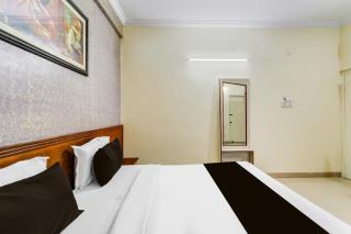 Collection O Sharath City Mall Formerly Delight Inn Gachibowli - Hyderabad - 2