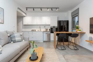 Lime Luxe Haifa - 2BR by the SEA - Mashabbe Sade - 0