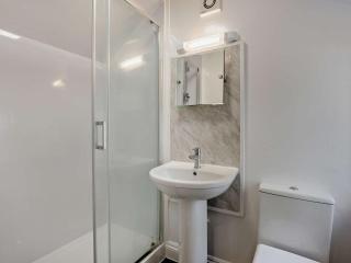 3 Bed in Bognor Regis 93447 - Bognor Regis - 4