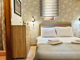 Central Hotel & Restaurant - 1