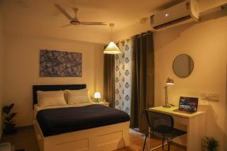Airport Runway View from terrace,Coffee Maker,Luxe - Poona - 3