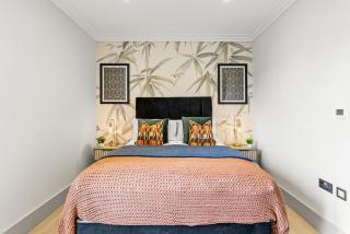 Sleek and Stylish 2 Bed in Central London - Balcony - Londra - 9
