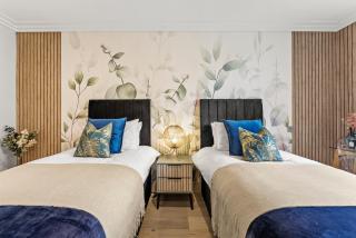 Sleek and Stylish 2 Bed in Central London - Balcony - Londra - 2