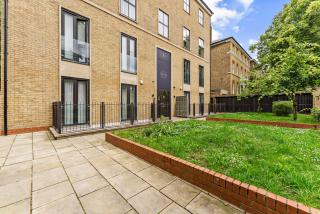 Sleek and Stylish 2 Bed in Central London - Balcony - Londra - 4