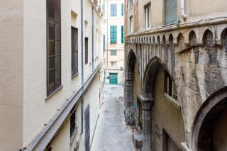 quadrilocale centro storico 4 minuti dall'acquario - Genua - 3