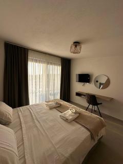 Koralli Luxury Suites - Nikiti - 4