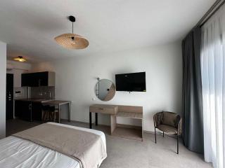 Koralli Luxury Suites - Nikiti - 3