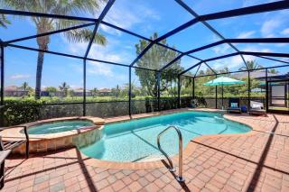 Active Luxury Living with Golf Amenities - Bonita Springs - 0