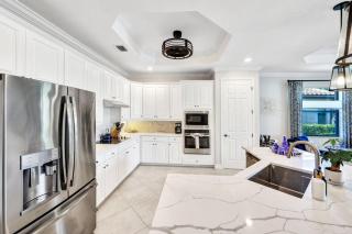 Active Luxury Living with Golf Amenities - Bonita Springs - 4