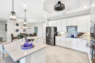 Active Luxury Living with Golf Amenities - Bonita Springs - 2