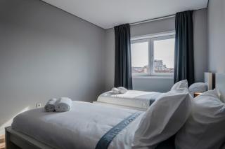 3BR Flat by Casa da Música, Central, Sleeps 6, E - 2