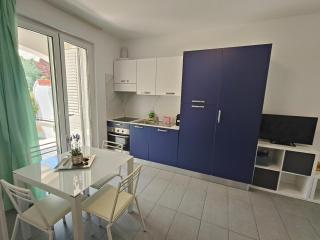 Lavinia's House - 6