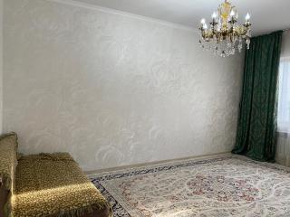 2 комнатная большая уютная квартира в центре города - Schymkent - 1