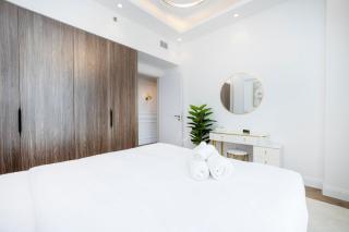 Luxurious 3BR APT Offering Full Burj AlArab Views - 3